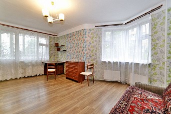 г. Москва, ул. Кутузова, д. 8